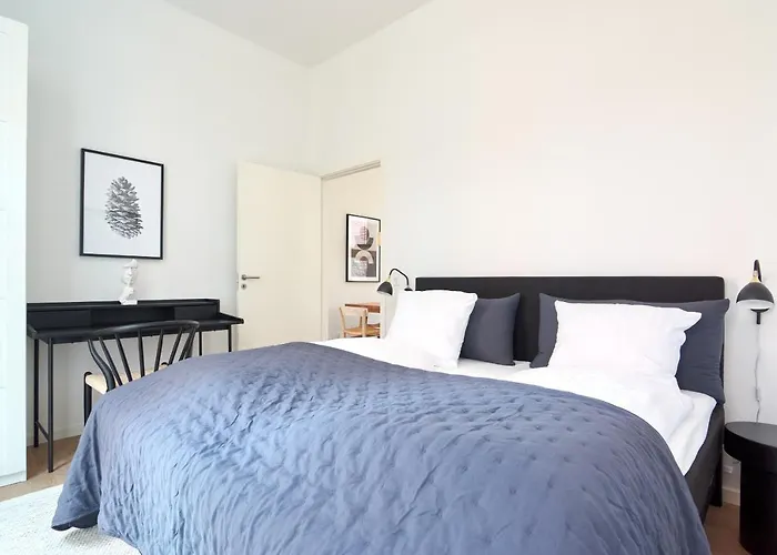 Great - Near - Cph Apartament